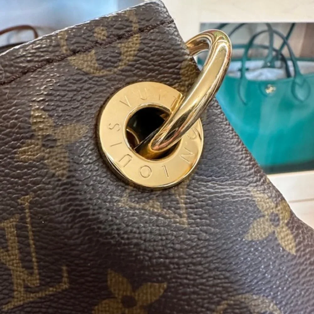 Louis Vuitton LV Monogram Artsy - Picture 15 of 16